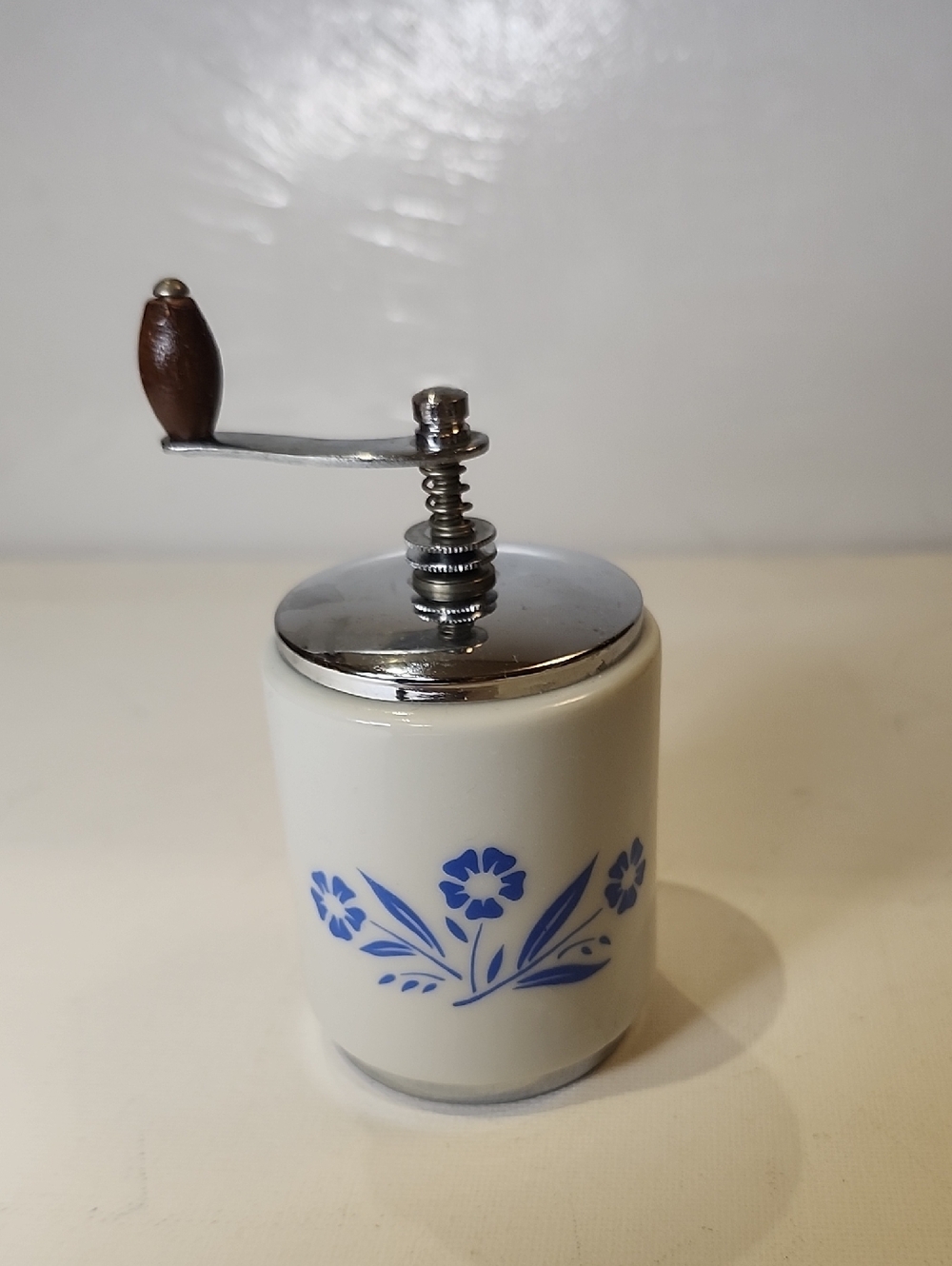 Vintage Corningware Blue Cornflower Pattern Pepper   Mill Japan